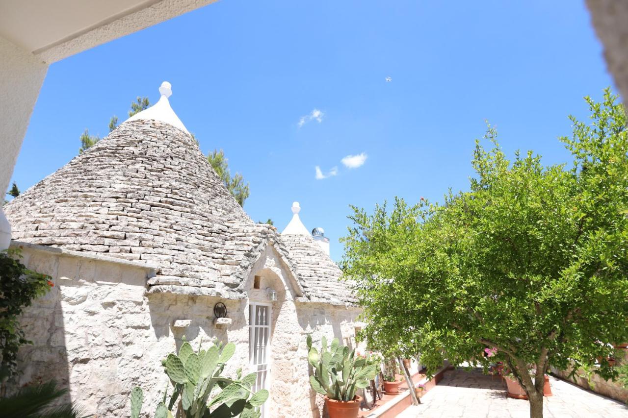 Trulli Tauro Country House Con Idromassaggio Vila Monopoli Exterior foto